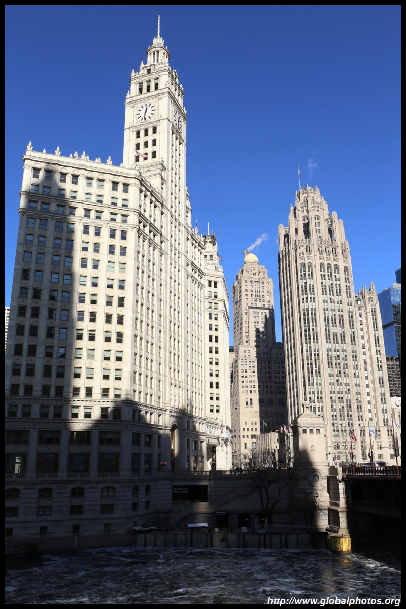 File:The Magnificent Mile, Michigan Avenue, Chicago, Illinois  (11004379194).jpg - Wikimedia Commons