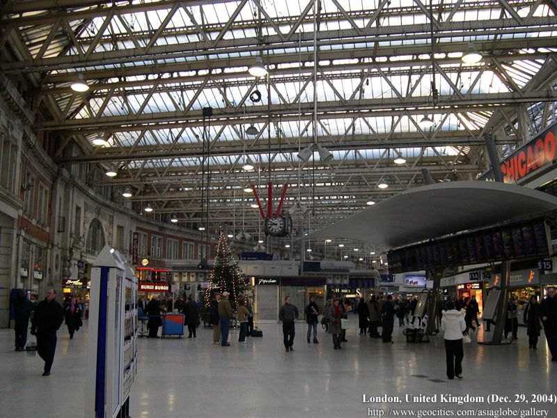 London Rail Stations Photo Gallery