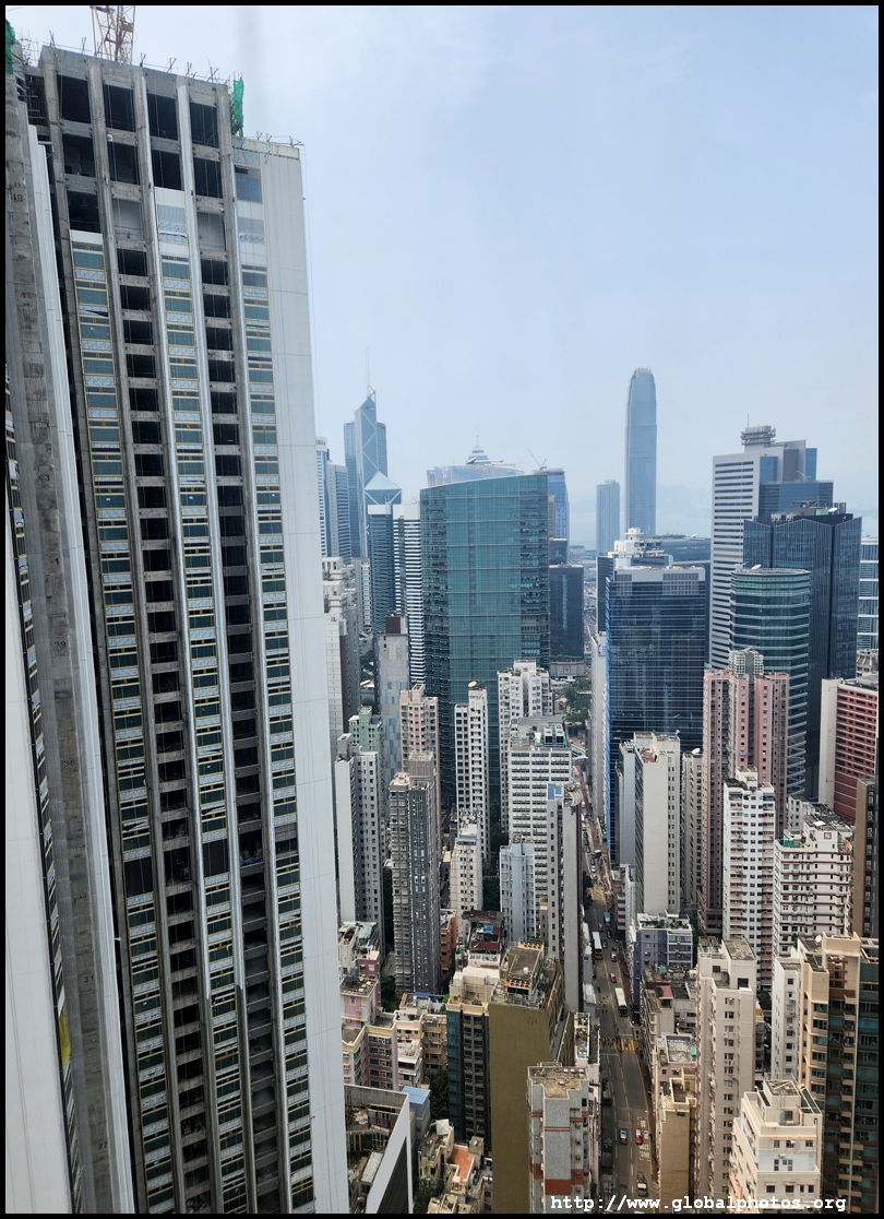 HONG KONG | Six Pacific Place | 130m | 31 fl | U/C | SkyscraperCity Forum